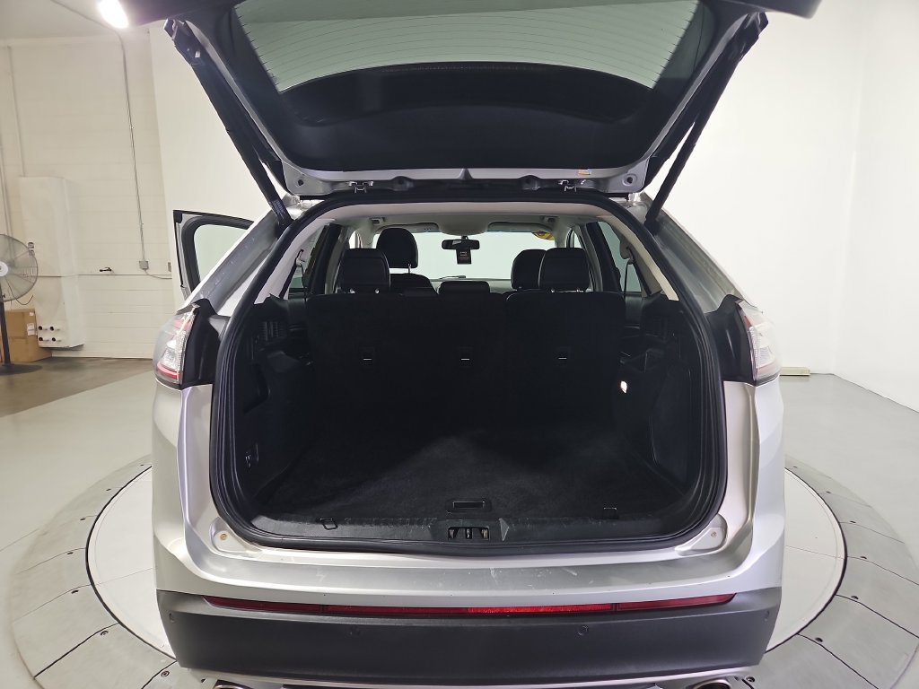 Used 2018 Ford Edge Titanium AWD/4WD image 22