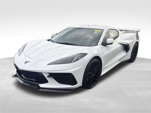 Used 2023 Chevrolet Corvette Stingray Preferred Cpe w/ Z51 Performance Package RWD image 3