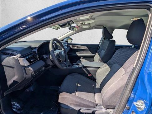 Used 2025 Toyota Camry LE image 16