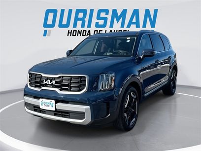 Used 2024 Kia Telluride S w/ S Sunroof Package