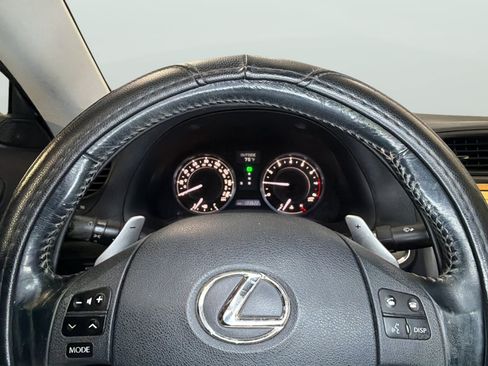 Used 2010 Lexus IS 350C RWD image 29