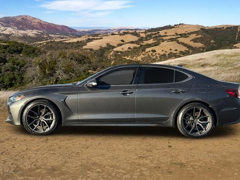 Used 2019 Genesis G70 2.0T Advanced w/ Sport Package image 7