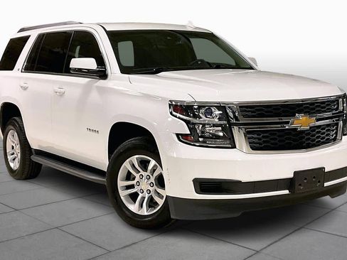 Used 2017 Chevrolet Tahoe LT image 3