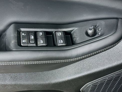 New 2026 Jeep Grand Cherokee Altitude AWD/4WD image 24