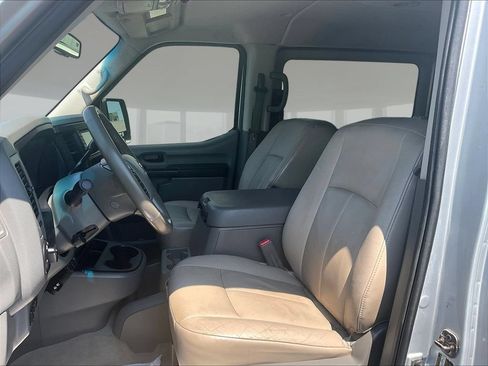 Used 2016 Nissan NV 3500 SL RWD image 21
