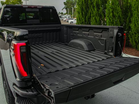 Used 2026 GMC Sierra 2500 AT4 AWD/4WD image 31
