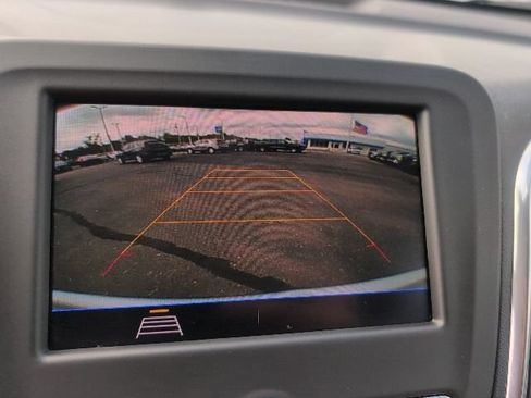 Used 2020 Chevrolet Equinox LT w/ Driver Convenience Package FWD image 29