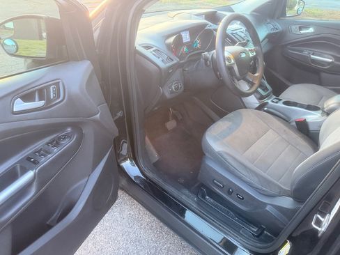 Used 2015 Ford Escape SE FWD image 22