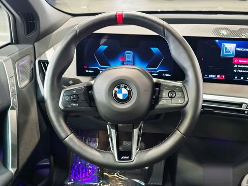 Used 2025 BMW iX M60 image 11