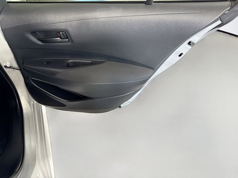 Used 2024 Toyota Corolla LE image 27