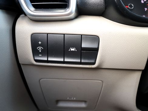 Used 2022 Kia Sportage LX FWD image 28