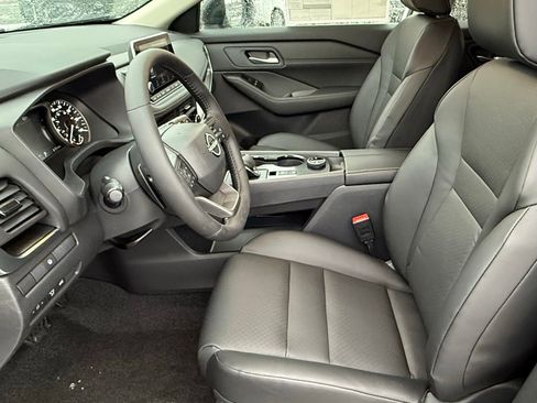 New 2026 Nissan Rogue SV image 12