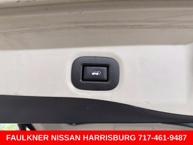 Used 2016 Nissan Rogue SV w/ SV Premium Package AWD/4WD image 23