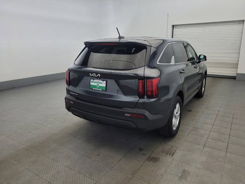 Used 2023 Kia Sorento LX FWD image 9