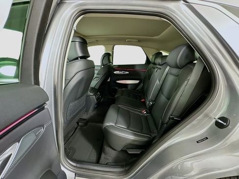 New 2026 Genesis GV70 2.5T Advanced AWD/4WD image 17