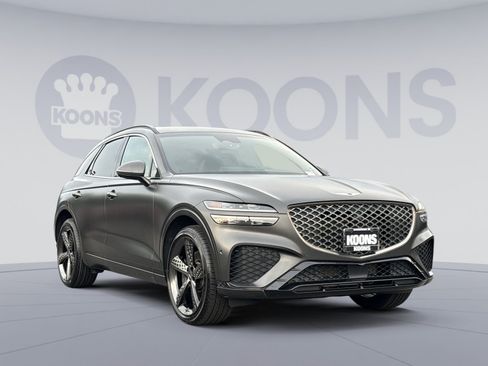 Used 2023 Genesis GV70 2.5T w/ Sport Prestige Package AWD/4WD image 10