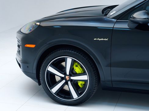 New 2026 Porsche Cayenne E-Hybrid Coupe image 11