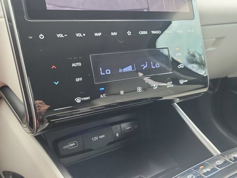 Certified 2022 Hyundai Tucson Limited FWD image 19