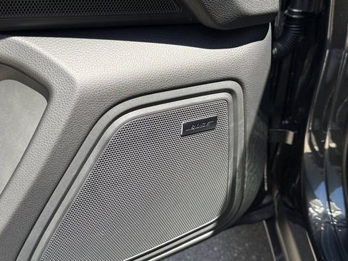 Used 2026 Porsche Macan Turbo AWD/4WD image 22