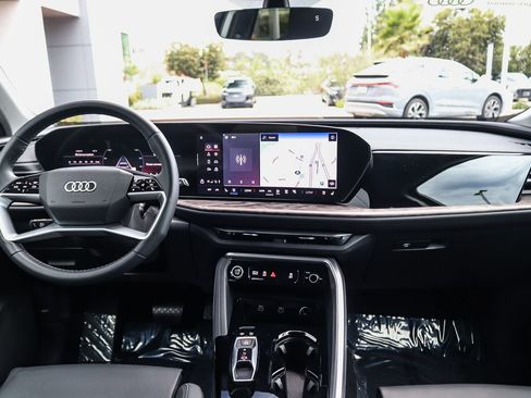 Certified 2025 Audi Q5 Premium w/ Premium Plus AWD/4WD image 14