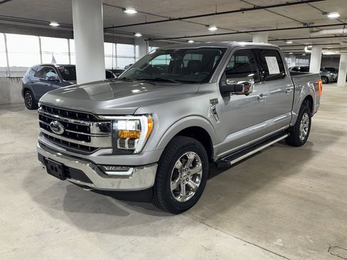 Used 2023 Ford F150 Lariat w/ Trailer Tow Package image 4