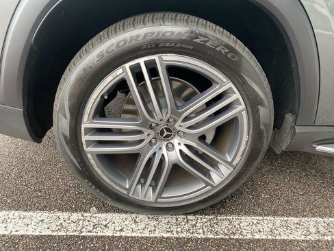 Certified 2024 Mercedes-Benz GLS 450 4MATIC image 12