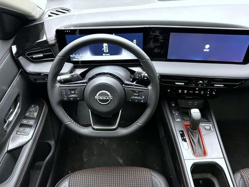 New 2026 Nissan Kicks SR w/ SR Premium Package image 12