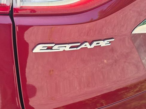 Used 2016 Ford Escape Titanium AWD/4WD image 10