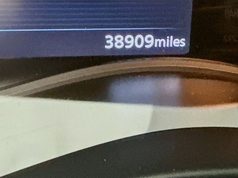 Used 2023 Nissan Kicks SV image 17