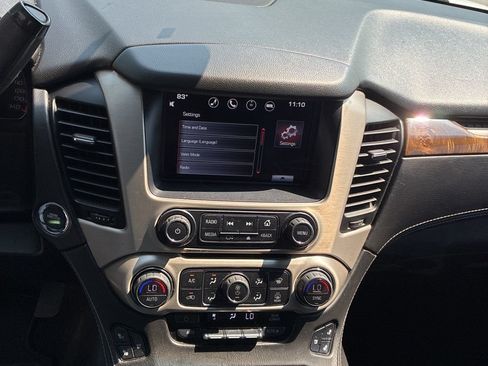 Used 2016 GMC Yukon Denali AWD/4WD image 9