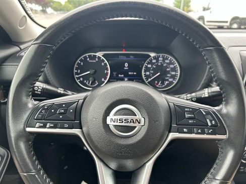 Used 2023 Nissan Sentra SV FWD image 30