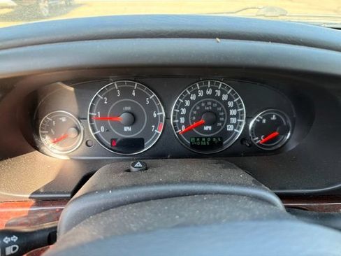 Used 2002 Chrysler Sebring LX FWD image 10