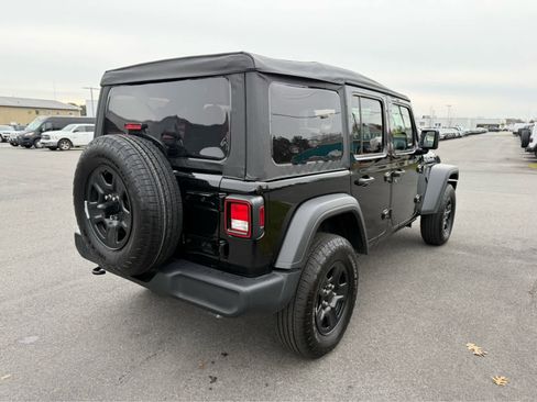 Used 2025 Jeep Wrangler Sport image 11