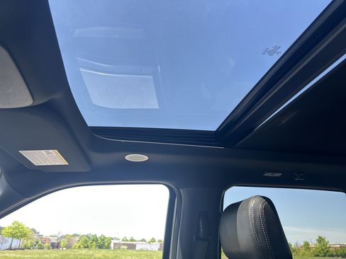 Used 2023 Ford F150 Platinum w/ FX4 Off-Road Package image 11