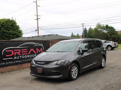 Used 2018 Chrysler Pacifica Touring