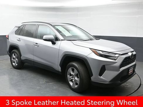 Used 2022 Toyota RAV4 XLE w/ Convenience Package AWD/4WD image 9