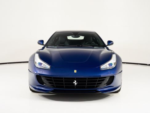 Used 2019 Ferrari GTC4Lusso T RWD image 9
