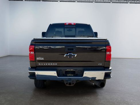 Used 2018 Chevrolet Silverado 2500 LTZ w/ LTZ Plus Package AWD/4WD image 4