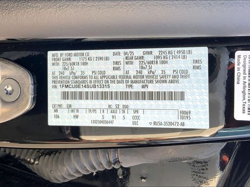 Used 2025 Ford Escape SE FWD image 60