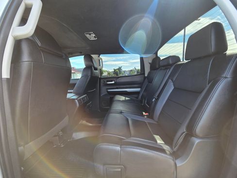 Used 2018 Toyota Tundra Limited w/ Limited Premium Package AWD/4WD image 27