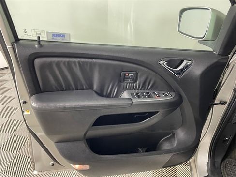 Used 2009 Honda Odyssey Touring image 17