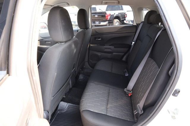 Used 2024 Mitsubishi Outlander Sport ES AWD/4WD image 9
