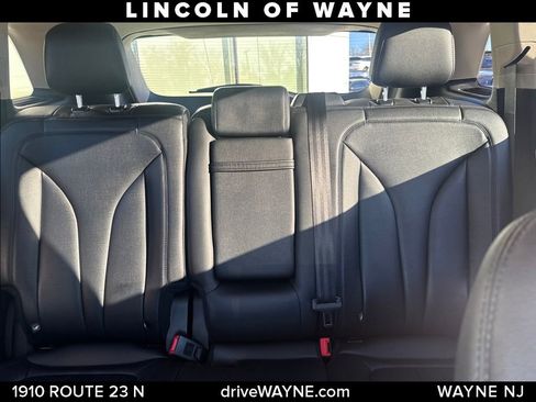 Certified 2022 Lincoln Nautilus AWD w/ Premium Package image 15
