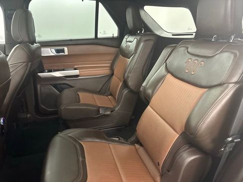Used 2022 Ford Explorer King Ranch w/ Technology Package RWD image 13