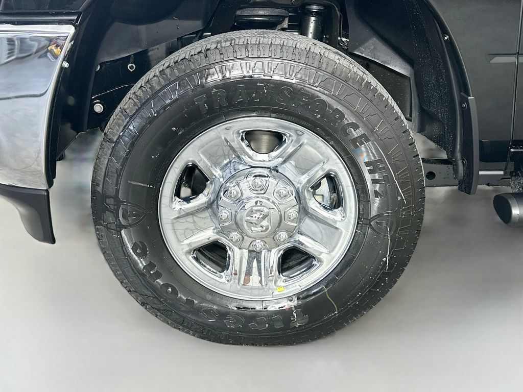 New 2027 RAM 2500 Tradesman AWD/4WD image 16