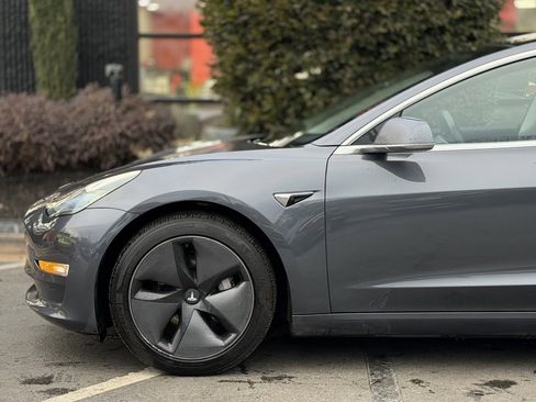 Used 2018 Tesla Model 3 Long Range image 10