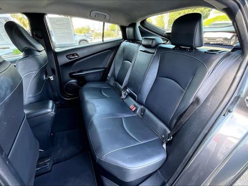 Used 2016 Toyota Prius Four Touring w/ Preferred Accessory Package FWD image 22