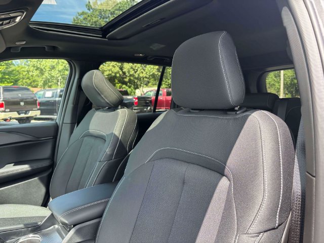 New 2026 Jeep Grand Cherokee Laredo X AWD/4WD image 19
