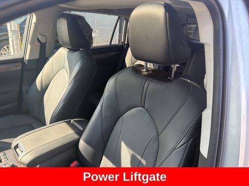 Used 2023 Toyota Highlander Limited AWD/4WD image 12