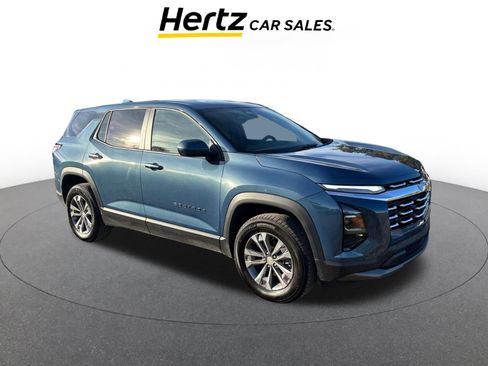 Used 2025 Chevrolet Equinox LT image 1